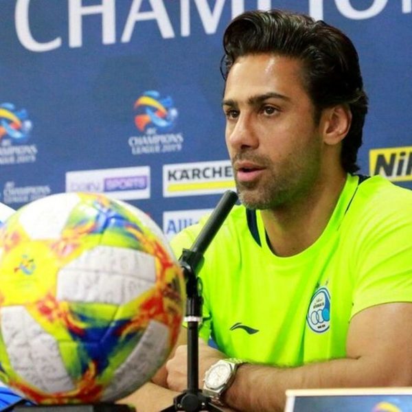مجیدی نخستین پیروزی را در لیگ امارات دشت کرد2