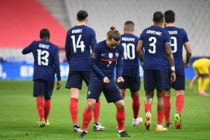 سرمربی فرانسه از بازیکنان مسلمان تیمش درخواست عجیبی کرد
