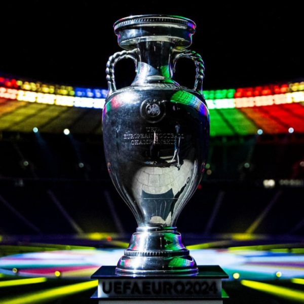 کدام تیم ها موفق شدند جواز حضور در یورو 2024 به دست آورند