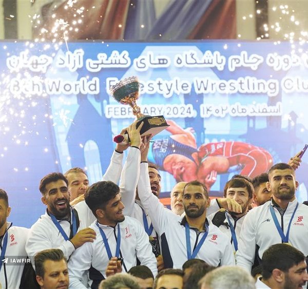 بانک شهر قهرمان رقابت های کشتی آزاد جام باشگاه های جهان شد1