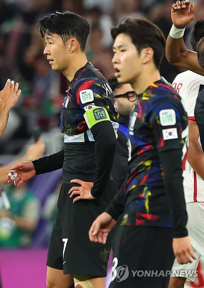 مصدومیت ستاره کره جنوبی توسط بازیکنان خودی پیش از مصاف مقابل اردن1