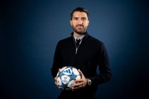 کریم انصاری‌فرد؛ ستاره‌ای که راه مدیریت فوتبال را انتخاب کرد1